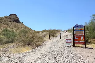 812 E Eugie Ave, Phoenix, AZ 85022 - Photo 31