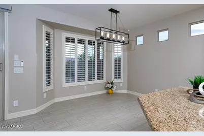 18131 W Redwood Lane, Goodyear, AZ 85338 - Photo 39