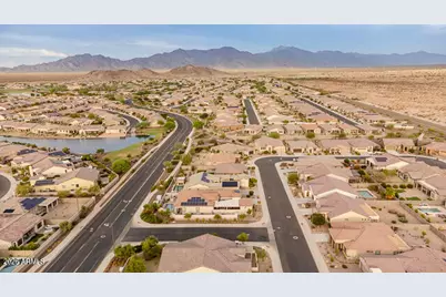 18131 W Redwood Lane, Goodyear, AZ 85338 - Photo 19