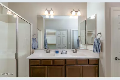 18131 W Redwood Lane, Goodyear, AZ 85338 - Photo 55
