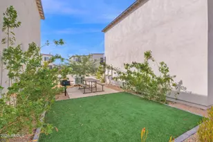 4037 S 12th St, Phoenix, AZ 85040 - Photo 3