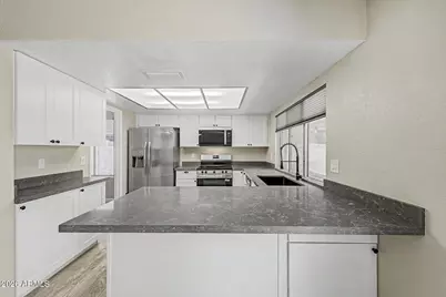 5527 W Cortez Street, Glendale, AZ 85304 - Photo 9