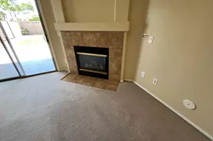 29429 N Blackfoot Daisy Dr, San Tan Valley, AZ 85143 - Photo 17