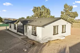 29111 N 225 Th Ave, Wittmann, AZ 85361 - Photo 11