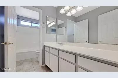 17282 W Elm Street, Surprise, AZ 85388 - Photo 19