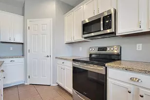 17282 W Elm St, Surprise, AZ 85388 - Photo 7