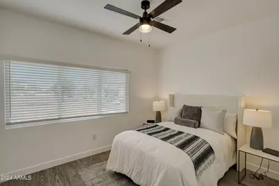 3645 E Earll Drive #18, Phoenix, AZ 85018 - Photo 7
