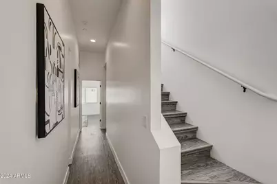 3645 E Earll Drive #18, Phoenix, AZ 85018 - Photo 9