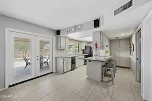 4806 S Kachina Dr, Tempe, AZ 85282 - Photo 7