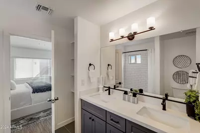 3645 E Earll Drive #8, Phoenix, AZ 85018 - Photo 13