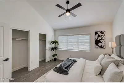 3645 E Earll Drive #8, Phoenix, AZ 85018 - Photo 17