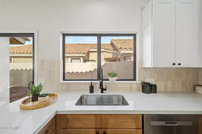 9751 W McRae Way, Peoria, AZ 85382 - Photo 17