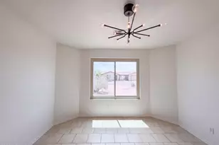 10564 W Buena Vista Dr, Arizona City, AZ 85123 - Photo 9
