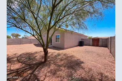 10564 W Buena Vista Drive, Arizona City, AZ 85123 - Photo 21