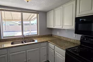 8739 W Turney Ave, Phoenix, AZ 85037 - Photo 9
