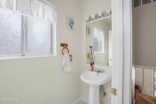 1017 W Leah Ln, Gilbert, AZ 85233 - Photo 41