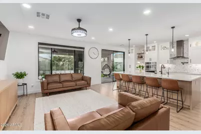 6404 W Black Hill Road, Phoenix, AZ 85083 - Photo 1