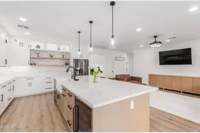 6404 W Black Hill Road, Phoenix, AZ 85083 - Photo 15
