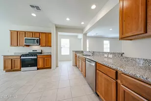 7126 W Bent Tree Dr, Peoria, AZ 85383 - Photo 5