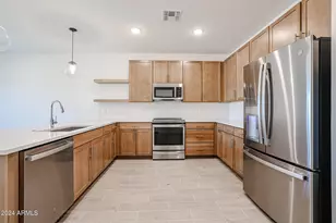 7931 W Frier Dr, Glendale, AZ 85303 - Photo 5