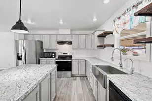36810 W Osborn Rd, Tonopah, AZ 85354 - Photo 9