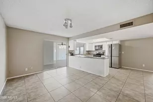 520 N Hobson Plaza, Mesa, AZ 85203 - Photo 21
