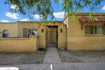 520 N Hobson Plaza, Mesa, AZ 85203 - Photo 1