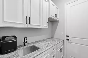 9072 S Krista Dr E, Goodyear, AZ 85338 - Photo 21