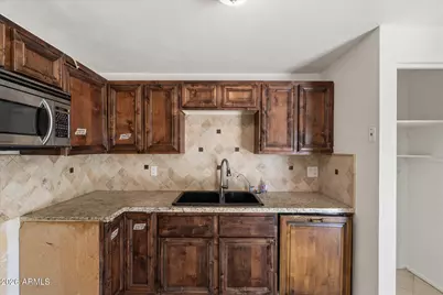 3701 E Emile Zola Avenue, Phoenix, AZ 85032 - Photo 9
