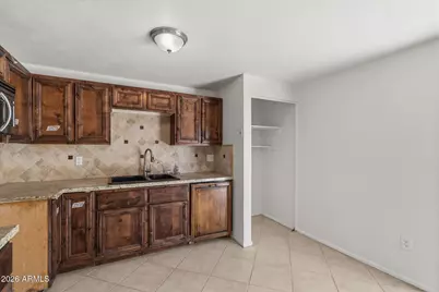 3701 E Emile Zola Avenue, Phoenix, AZ 85032 - Photo 7