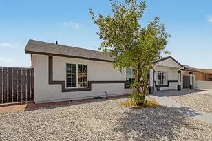2025 W Mobile Ln, Phoenix, AZ 85041 - Photo 7