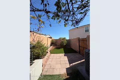 7245 S 41st Drive, Phoenix, AZ 85041 - Photo 31