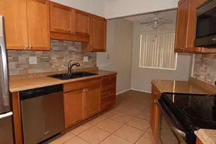 10978 W Coggins Dr, Sun City, AZ 85351 - Photo 5