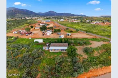 9845 E Newtown Avenue, Dewey, AZ 86327 - Photo 1