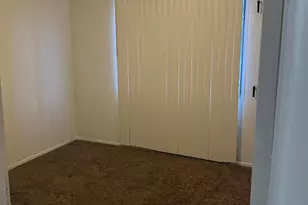 4241 N 68th Dr, Phoenix, AZ 85033 - Photo 11