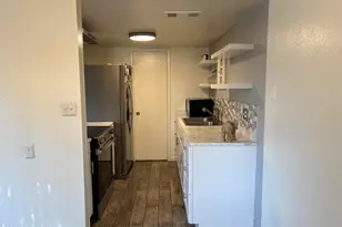 4241 N 68th Dr, Phoenix, AZ 85033 - Photo 5