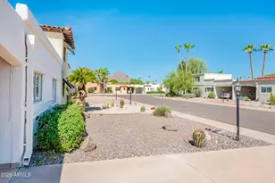 7639 E Thornwood Dr, Scottsdale, AZ 85251 - Photo 9