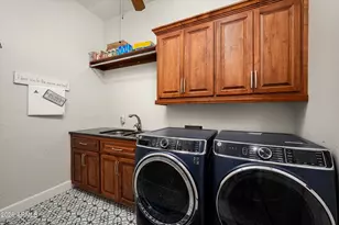 3449 E Lions St, Phoenix, AZ 85018 - Photo 41