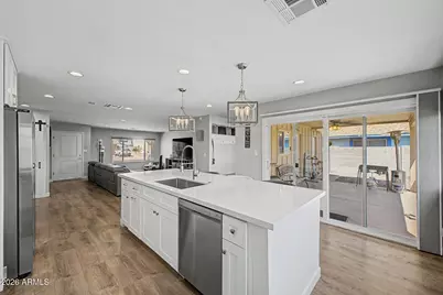 2357 W Betty Elyse Lane, Phoenix, AZ 85023 - Photo 11