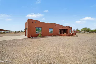 50087 W Julie Lane, Maricopa, AZ 85139 - Photo 5