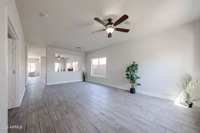 11800 W Virginia Avenue, Avondale, AZ 85392 - Photo 7