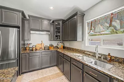 9535 W Harmony Lane, Peoria, AZ 85382 - Photo 11