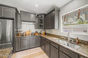 9535 W Harmony Ln, Peoria, AZ 85382 - Photo 11