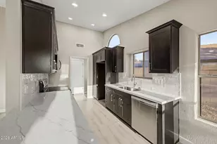 576 S Moorea Dr, Gilbert, AZ 85296 - Photo 17