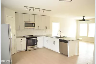 124 W Bobcat Place, Casa Grande, AZ 85122 - Photo 3
