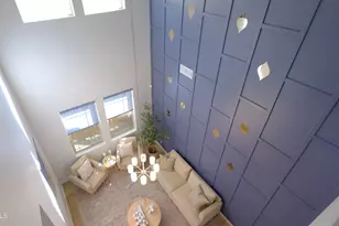 3413 E Crest Ln, Phoenix, AZ 85050 - Photo 11