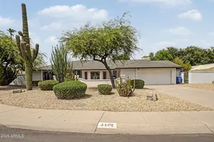 5402 E Laurel Ln, Scottsdale, AZ 85254 - Photo 1