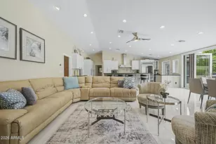 5402 E Laurel Ln, Scottsdale, AZ 85254 - Photo 15