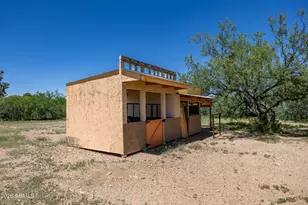 7176 S Y Lightning Ranch Rd, Hereford, AZ 85615 - Photo 21