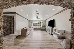 3109 N Gilbert Rd, Mesa, AZ 85203 - Photo 11